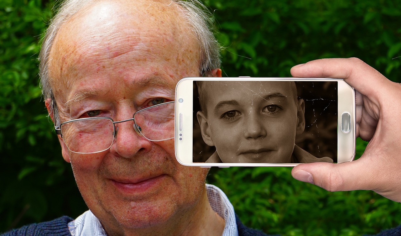 男明星腰疼背后的故事與健康警示，揭示疼痛真相的視頻揭秘