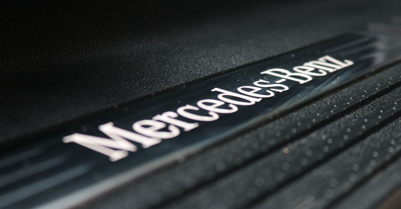 陽光耐力板每平米價格詳解，市場動態(tài)、影響因素與購買指南