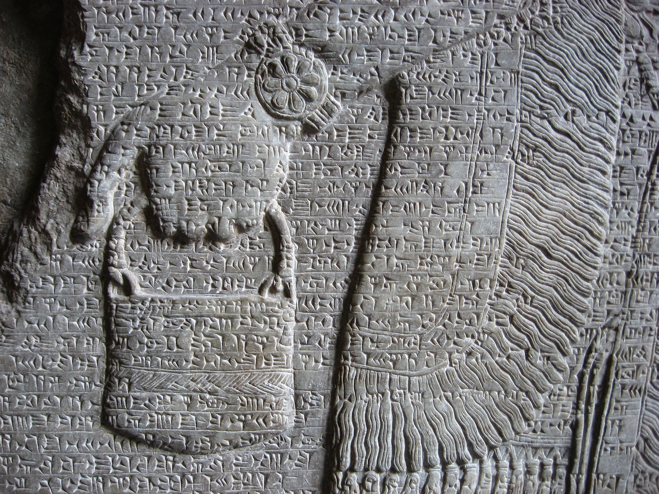 漢代墓葬新發(fā)現(xiàn)揭示千年歷史寶藏的珍貴遺物