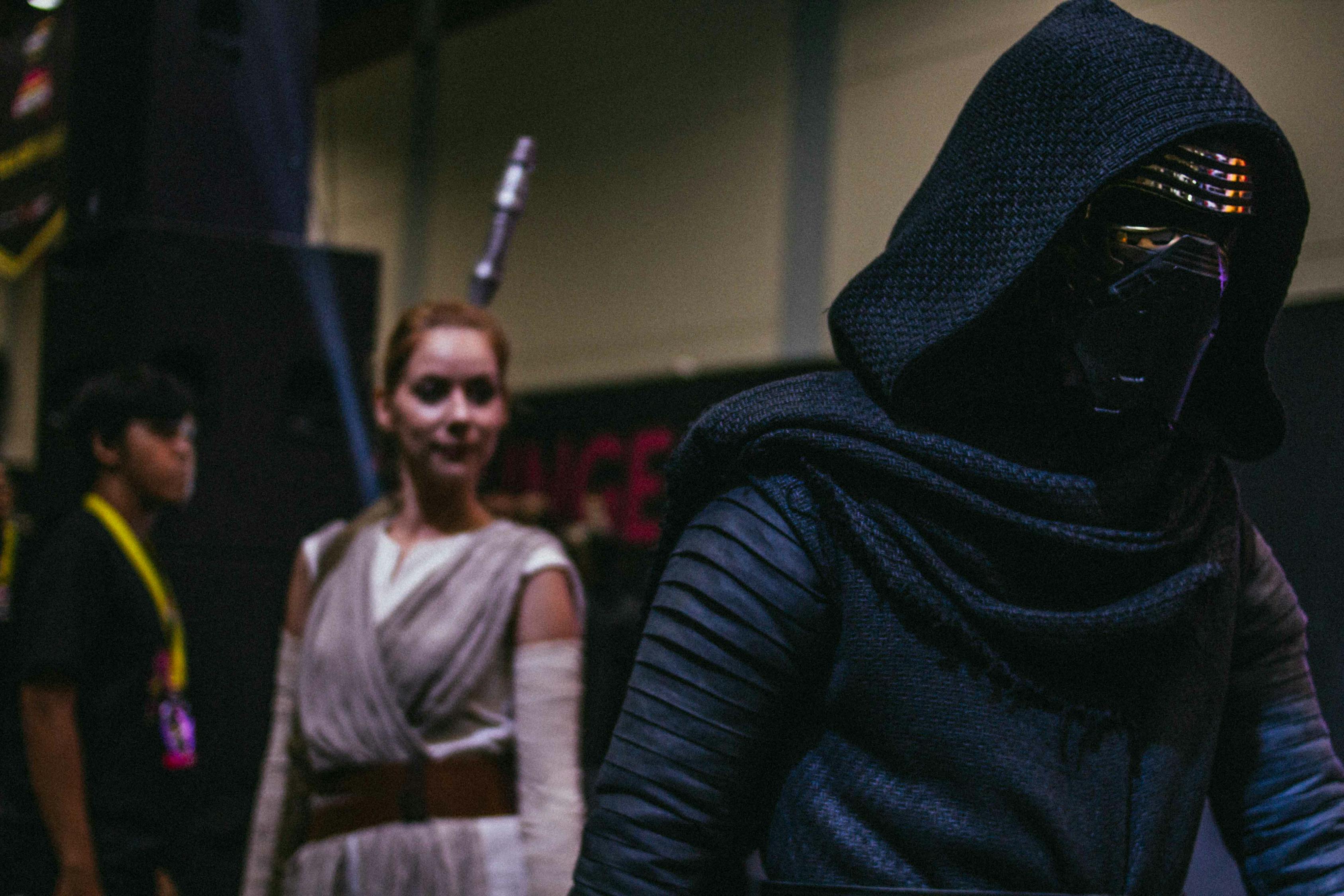 夏峰演員，星光熠熠，塑造經(jīng)典角色的魅力之星