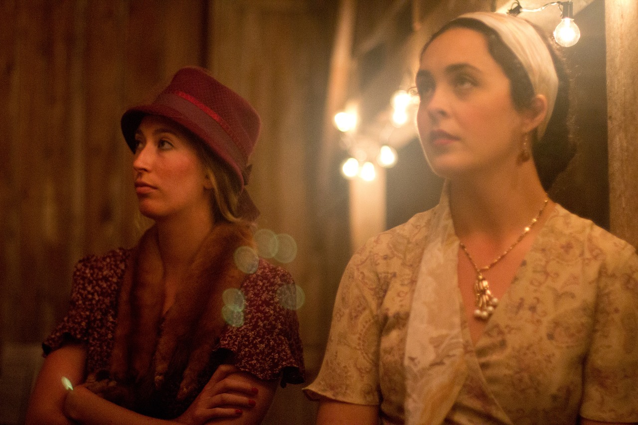 演員何冰背后的女人，妻子李海洋的傳奇故事