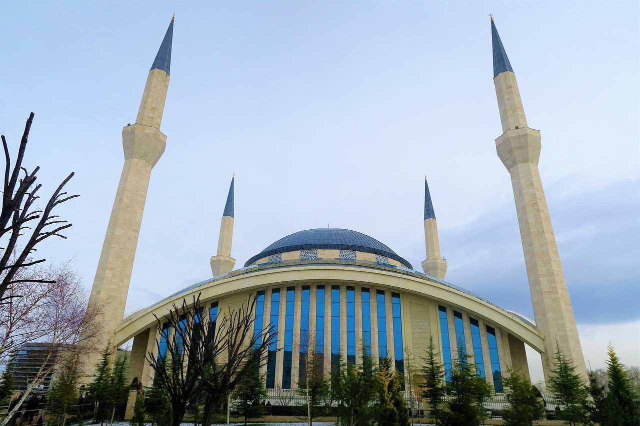 伊斯蘭動(dòng)態(tài)，探索宗教發(fā)展與變遷之路