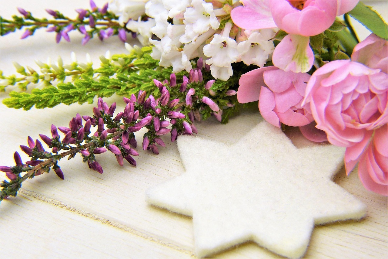 明星光環(huán)下的戀愛(ài)糾葛與情感探索