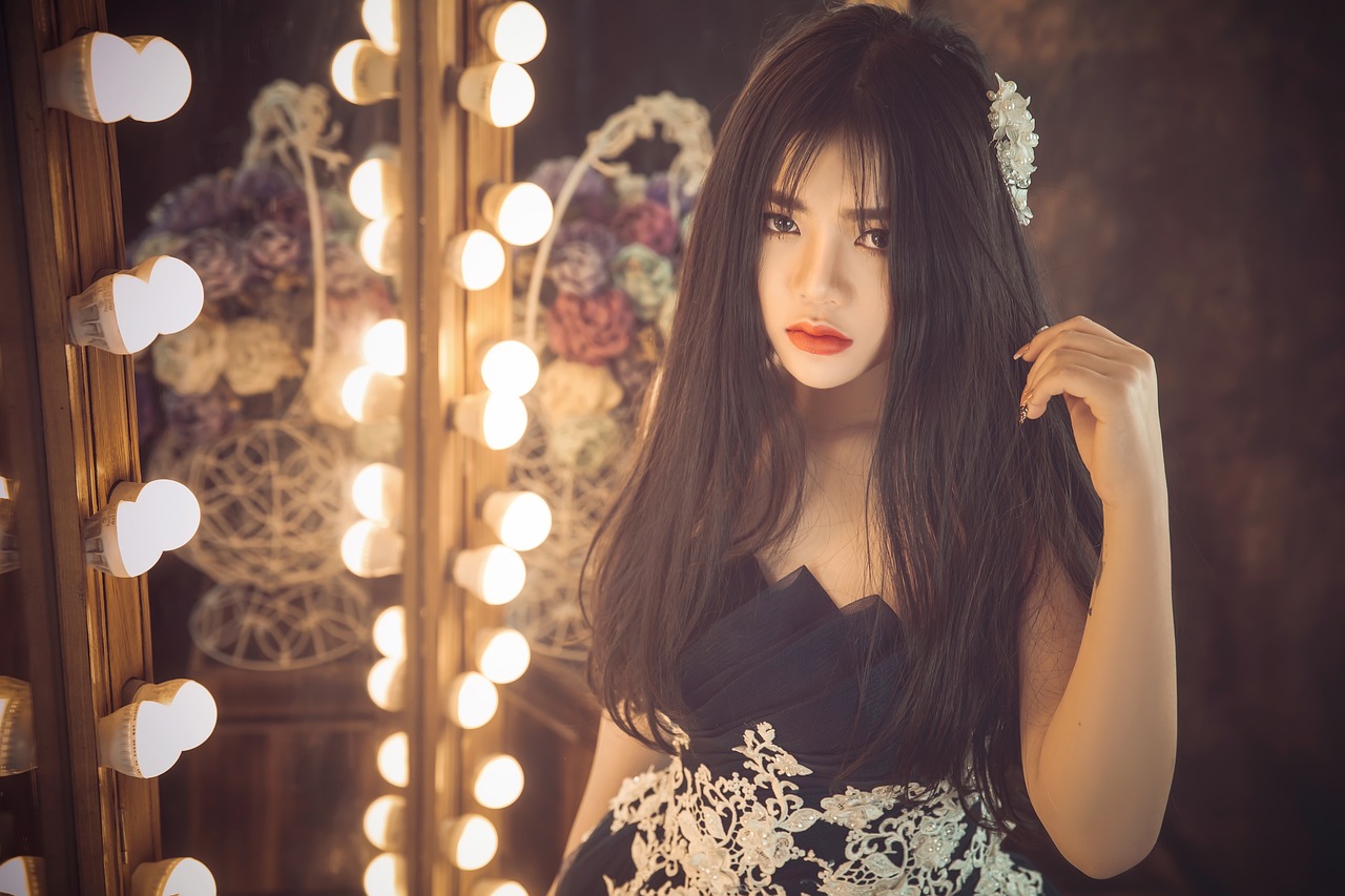 文工團演員，舞臺上的閃耀之星