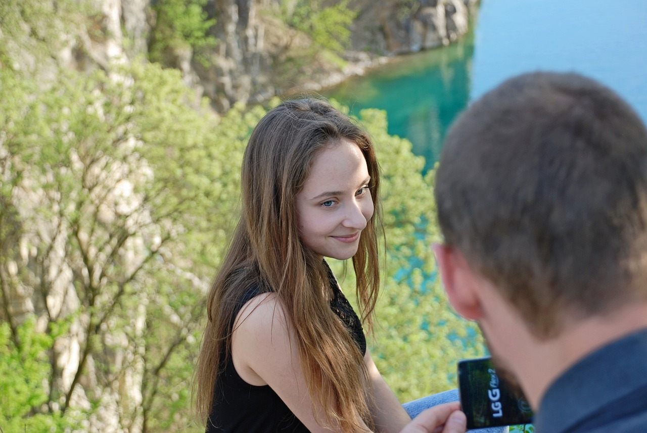 遁逃之愛，情感糾葛與成長之旅的最新章節(jié)