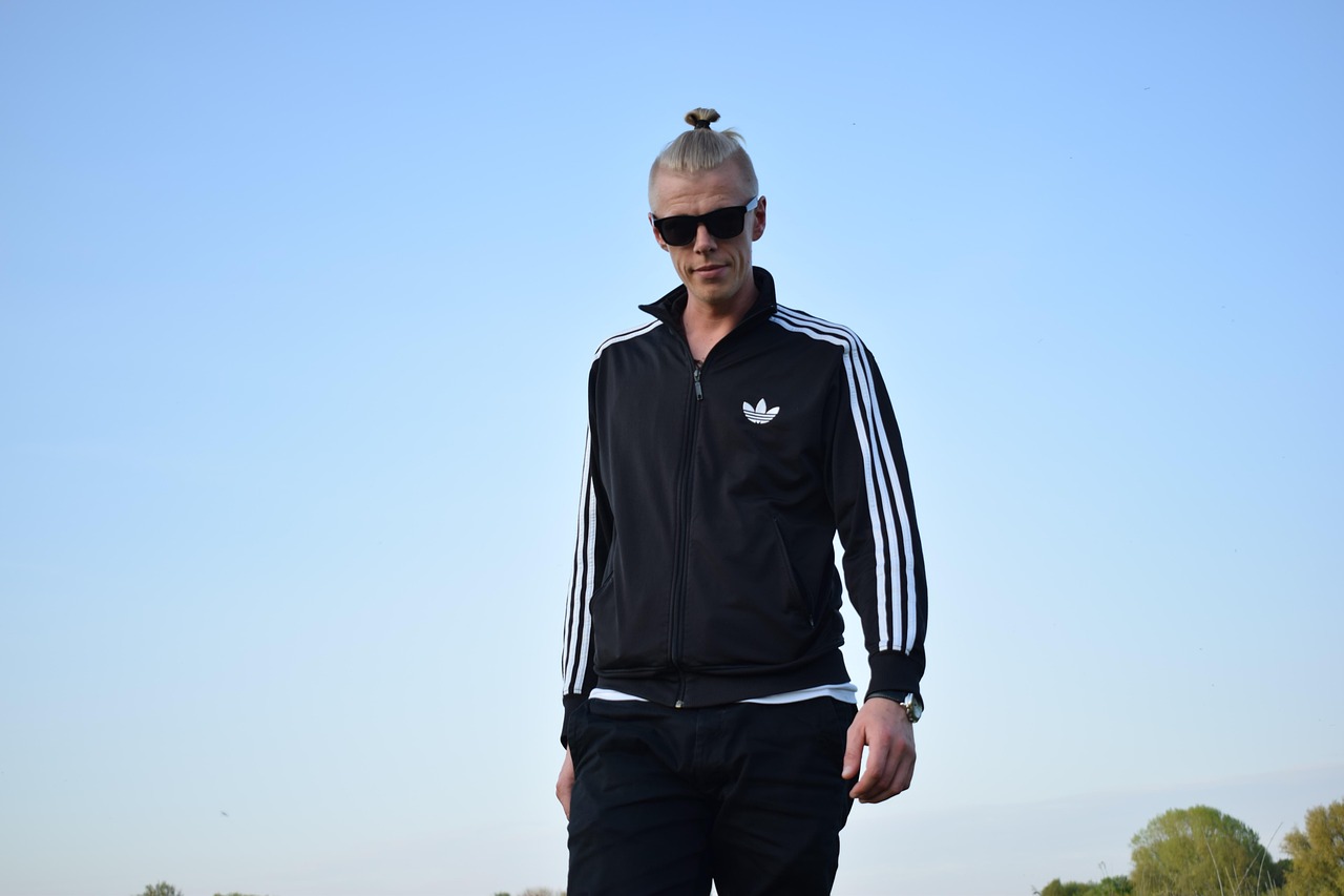 許亞軍演員，演藝之路的閃耀之星