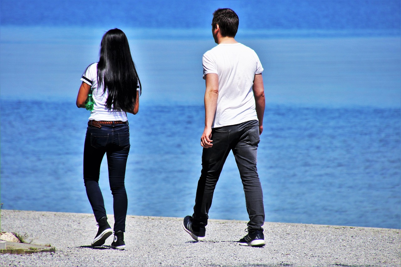 滿堂兒女電視劇，家庭情感與人性的深度探索