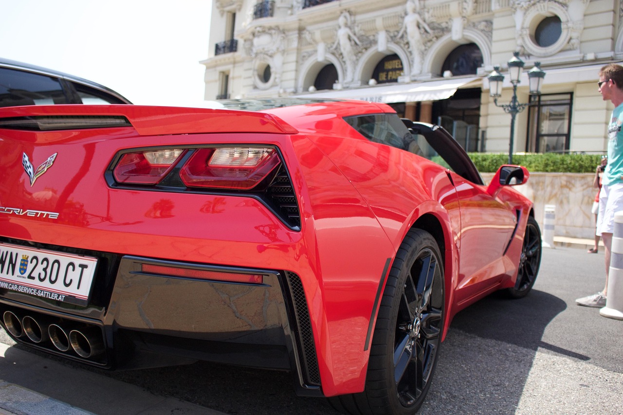 國際汽車比賽，速度與激情的盛宴展現(xiàn)競技風(fēng)采