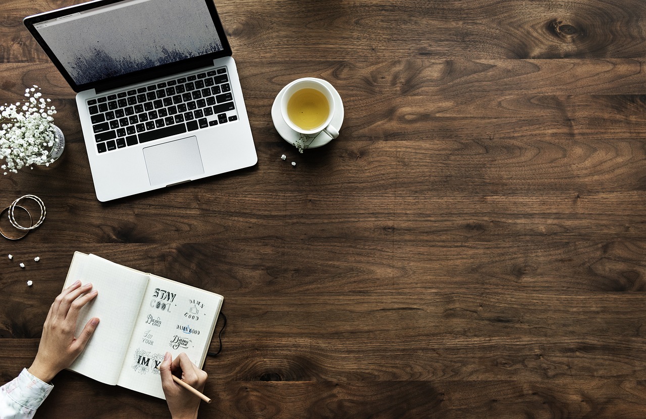 最新款名片設(shè)計，個性與專業(yè)的藝術(shù)融合創(chuàng)新