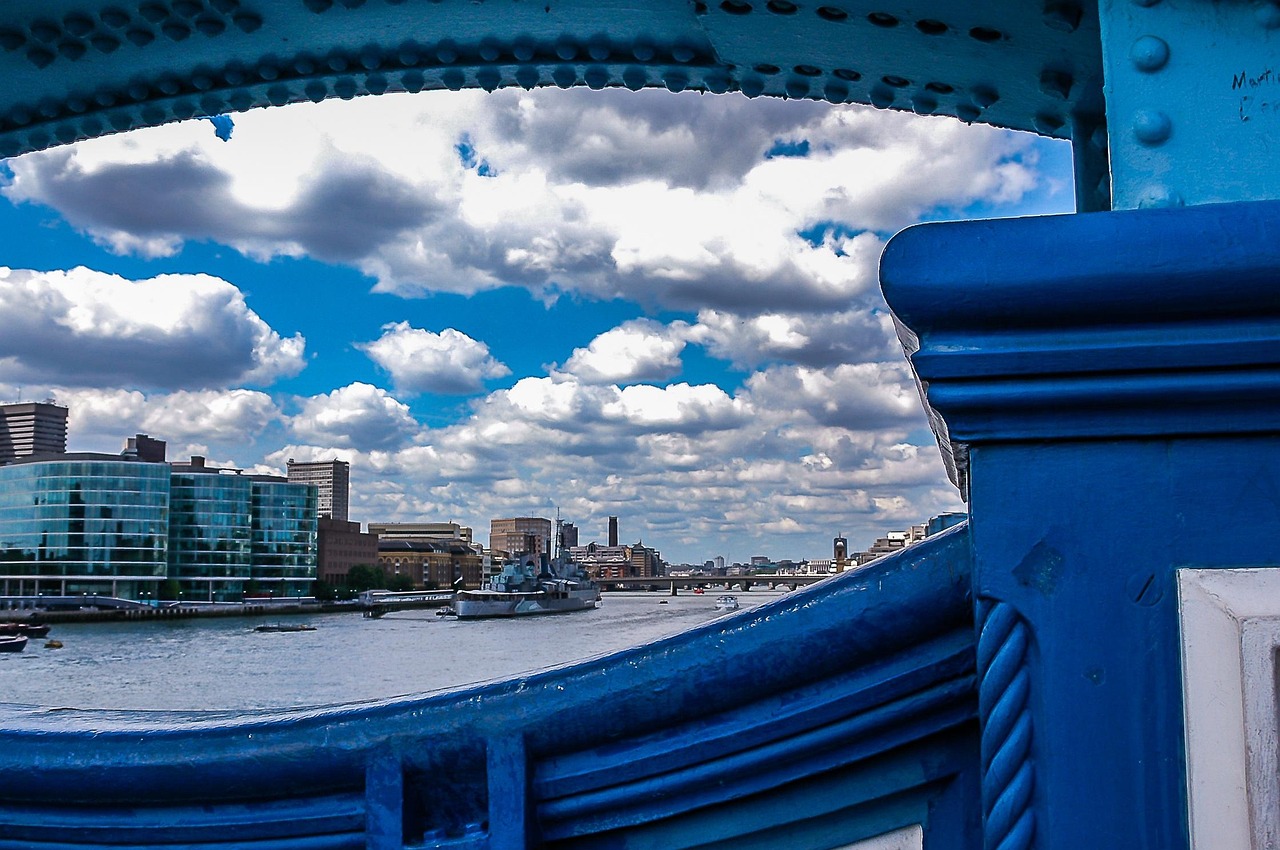 西安南郊房價走勢，動態(tài)、趨勢、影響因素及前景展望