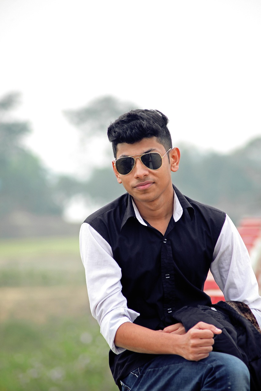 娛樂(lè)男明星，星光璀璨背后的故事