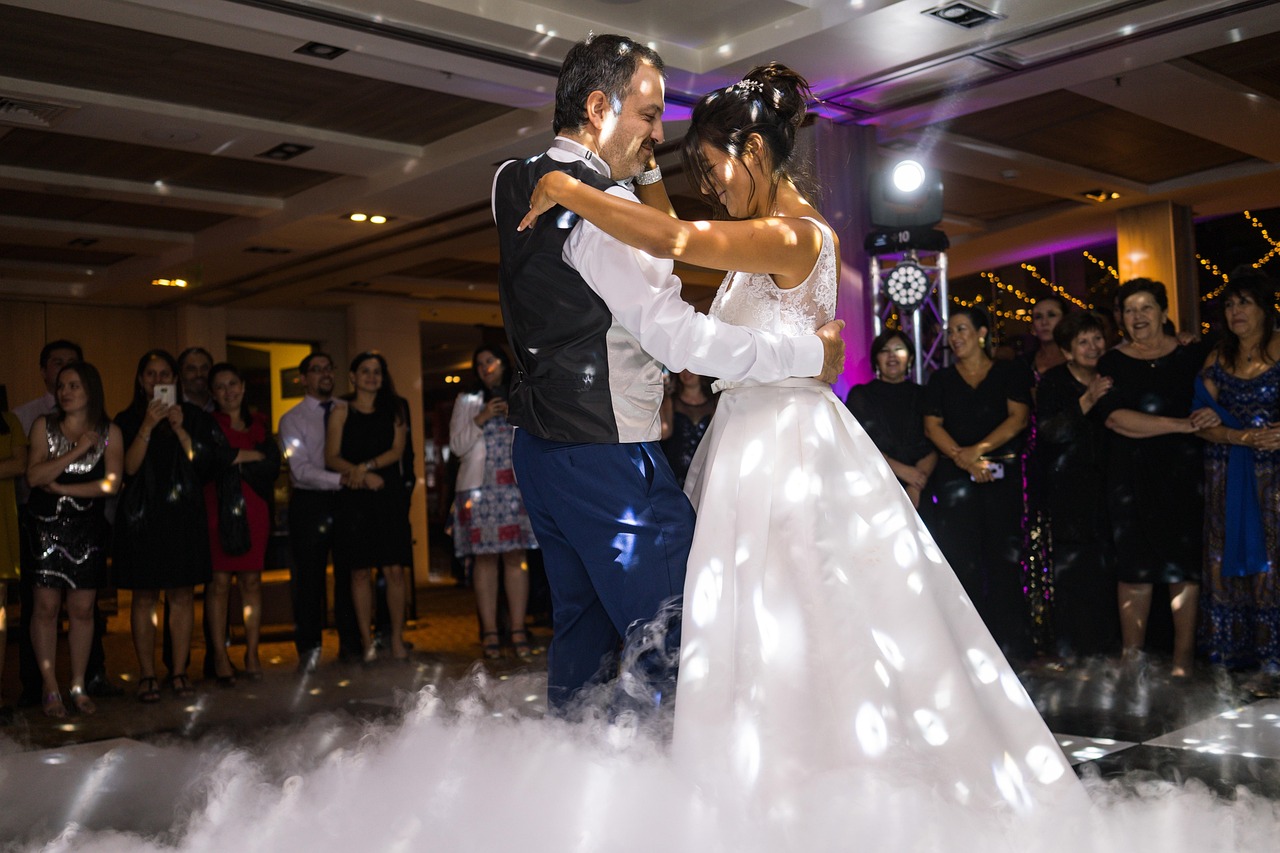 娛樂(lè)圈明星的浪漫婚禮，揭秘結(jié)婚明星的名單與愛情故事