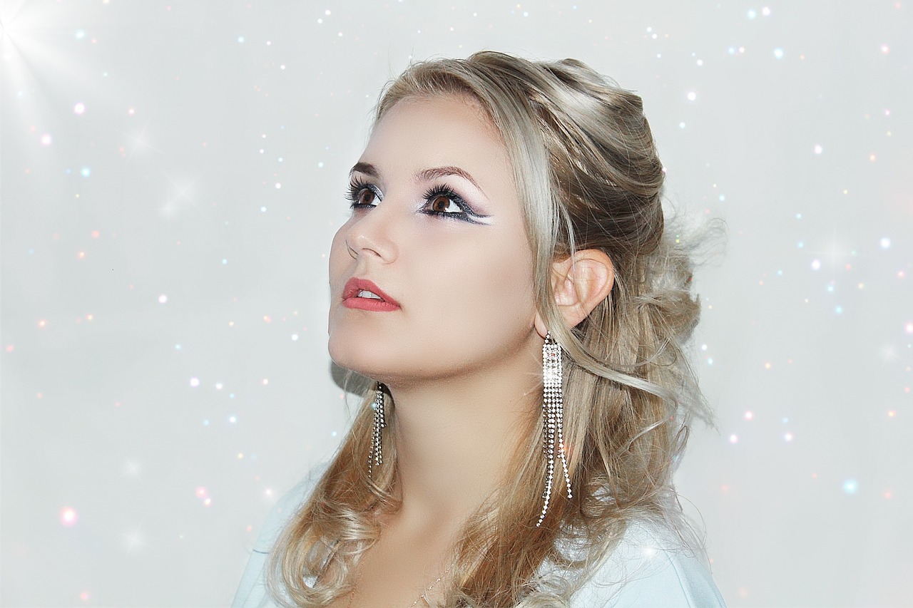 時(shí)尚前沿探索，2023年流行女短發(fā)發(fā)型推薦