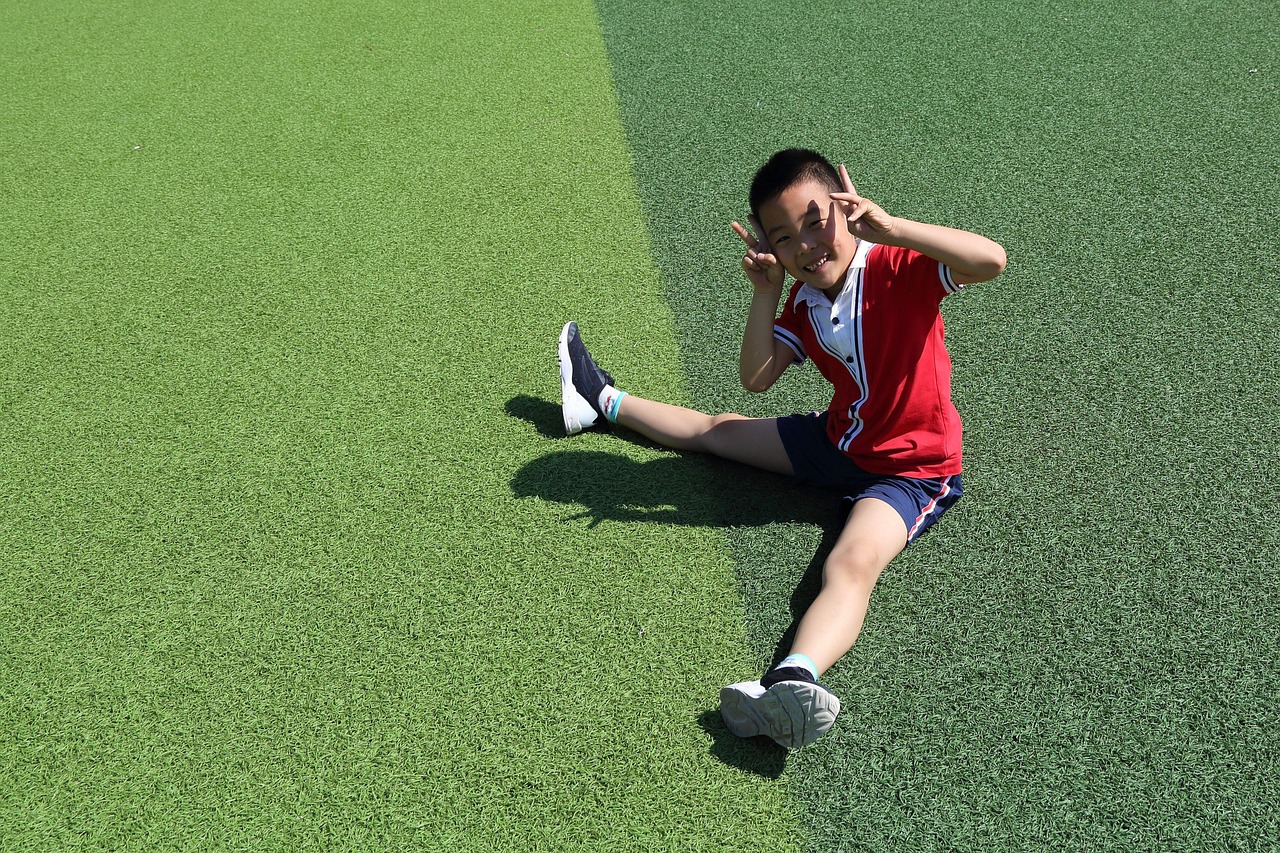 小學(xué)生跳繩比賽，活力四溢的快樂時(shí)光瞬間記錄！