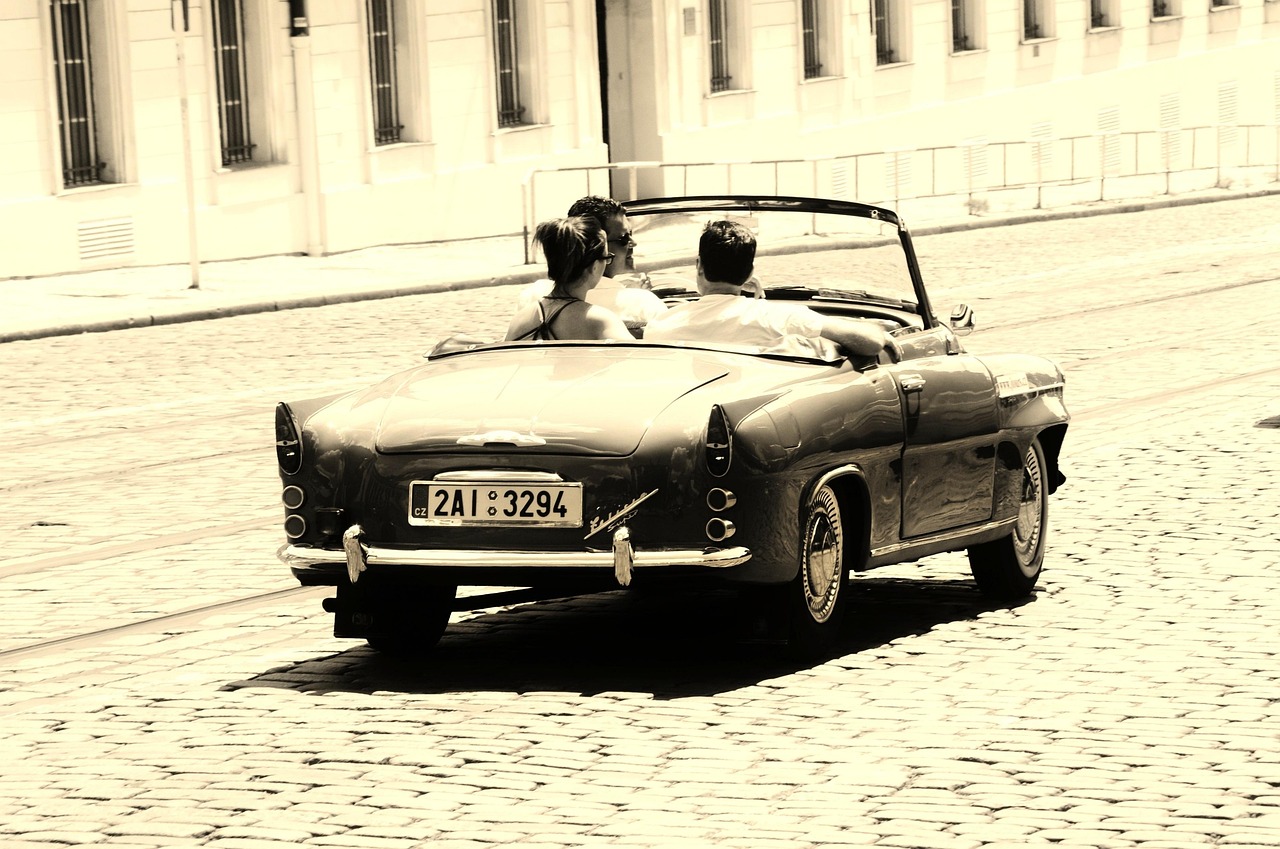 揭秘豪華SUV路虎極光誕生與綻放，上市時刻回顧