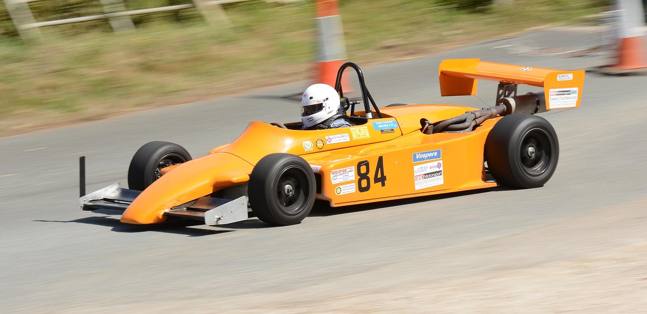 微信發(fā)展歷程與資本市場動態(tài)，全面解讀微信的上市之路